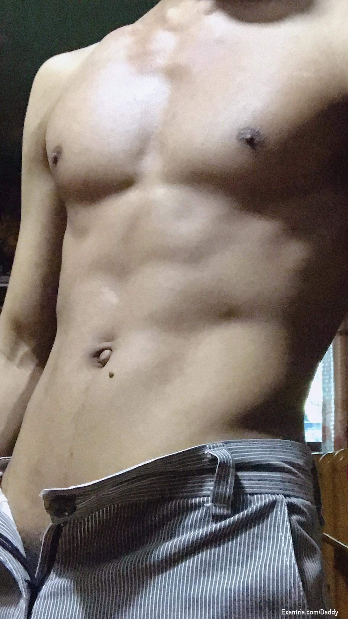 U Can see but u can't touch 😝