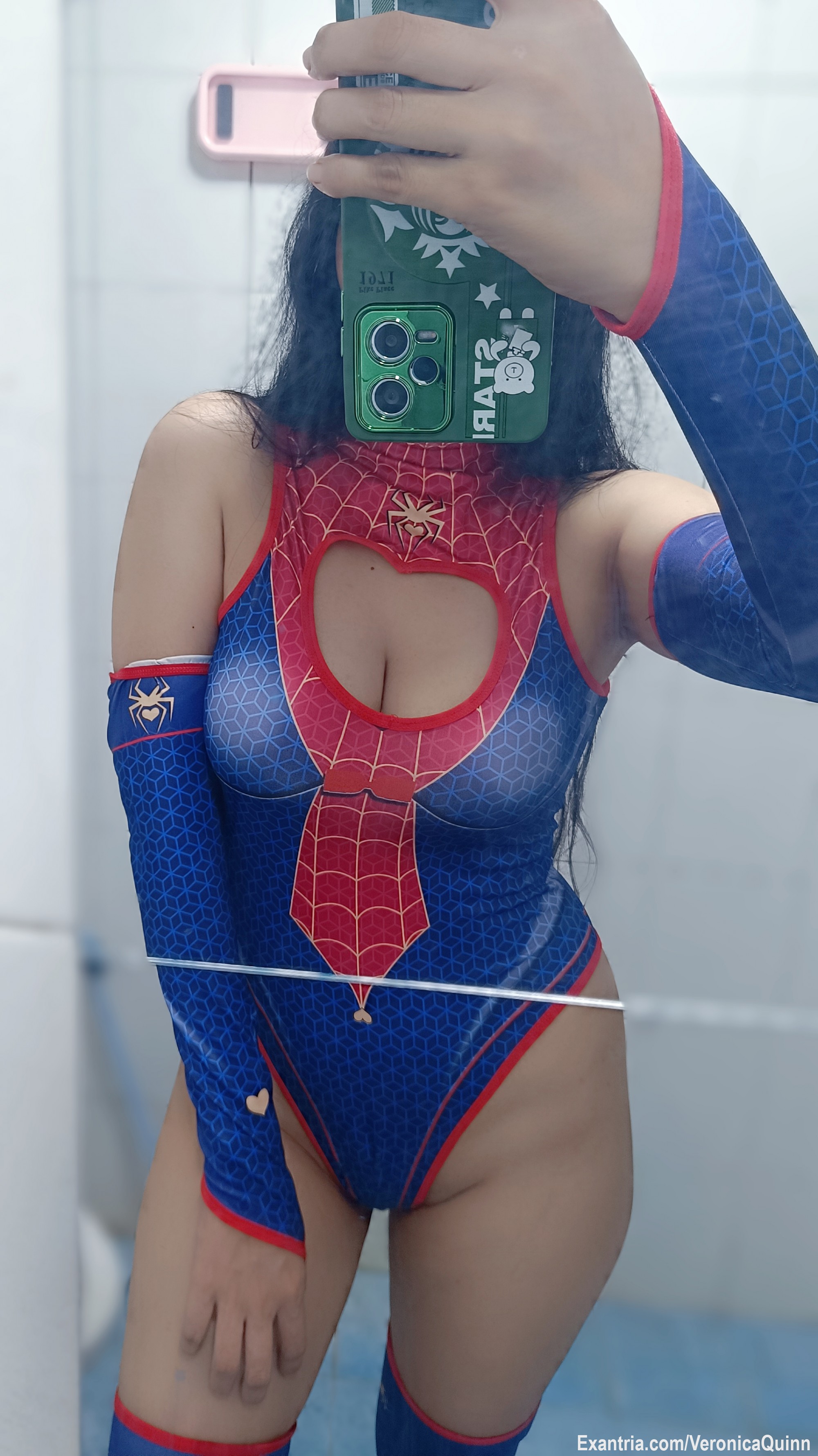 Spidy lady content is the longest contents in all of my vdos.
Nearly 30 mins with two  different size of Di£đòs.