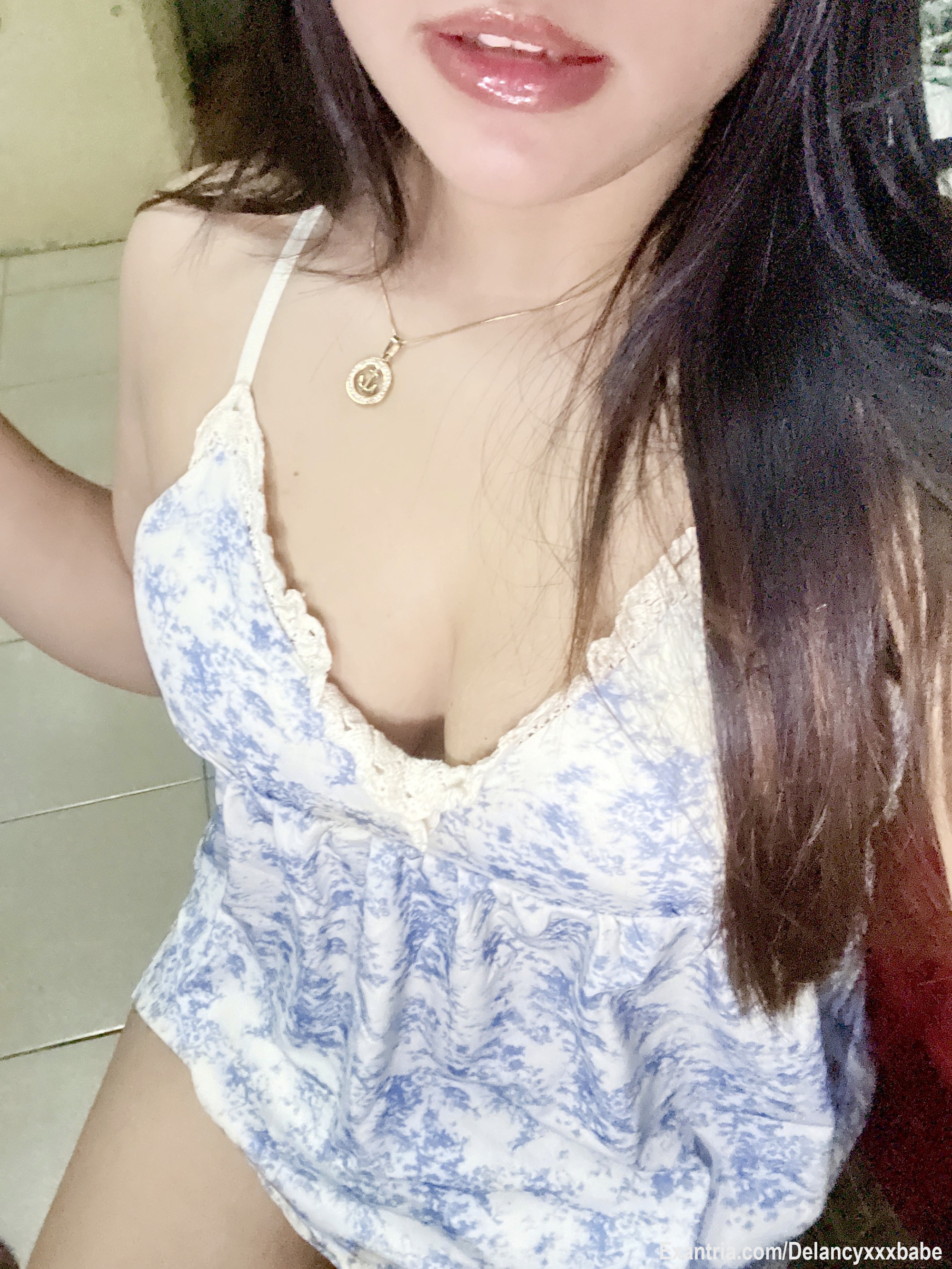 Powder blue looks good on me 💙🦋