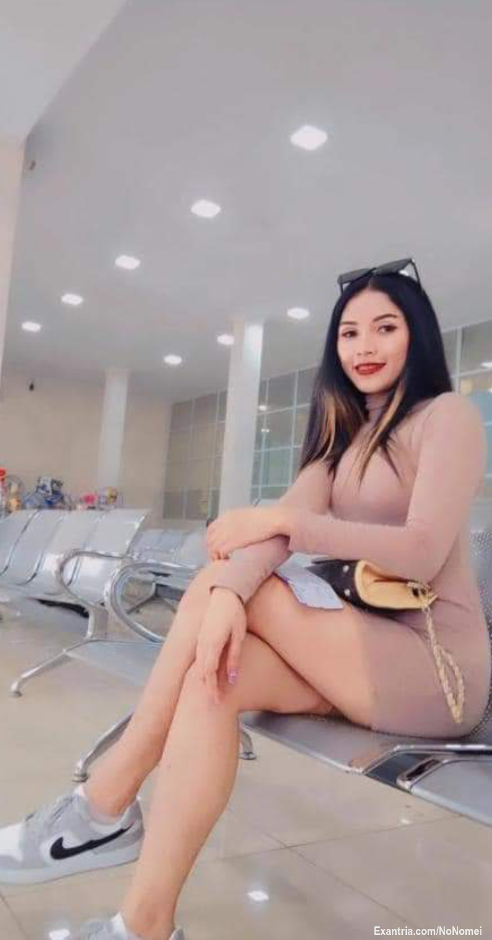 I am just a normal girl, taking some pics and videos. Not a professional but i will try my best looks to you all. Pls subscribe me. Subscribers are all my donors. ❤️