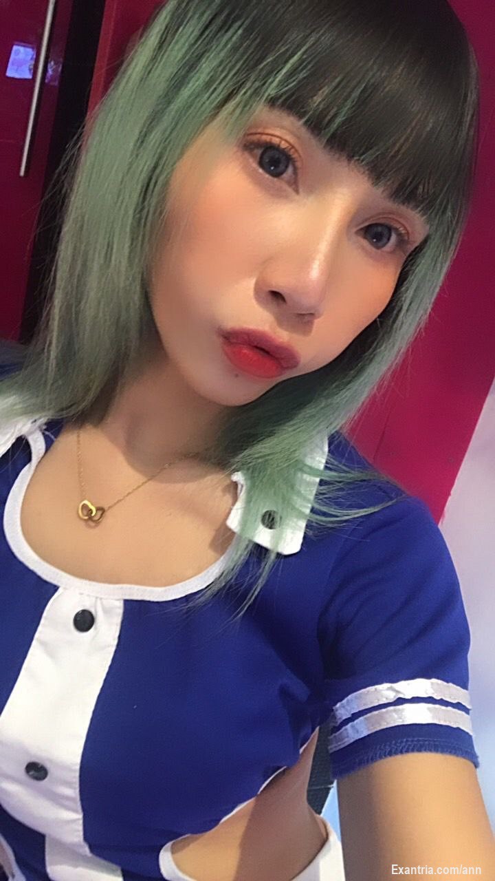 Join my journey and subscribe for exclusive content and updates! 📩✨