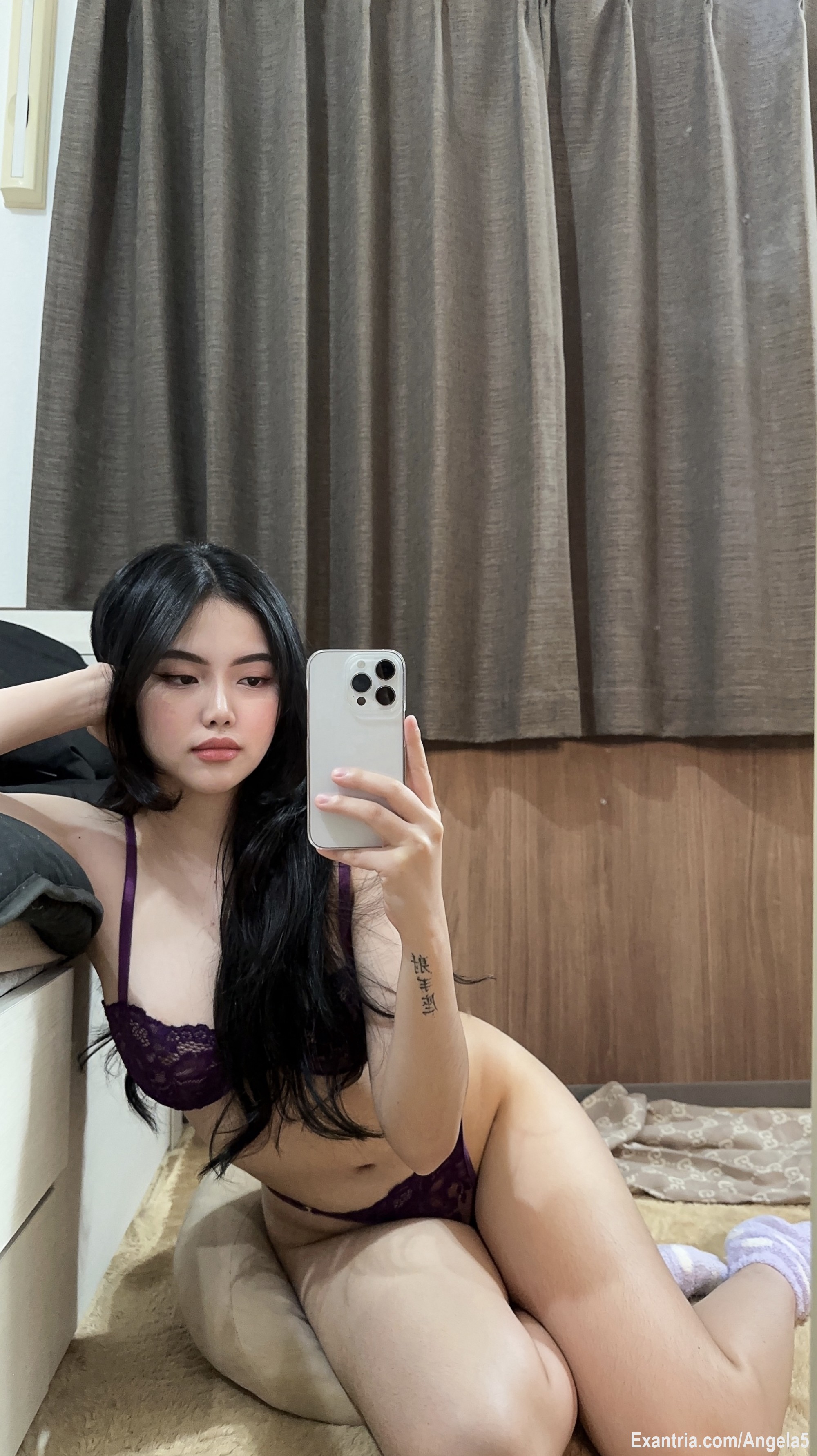 new upload on my account😉

link here 👉🏻 https://exantria.com/Angela5