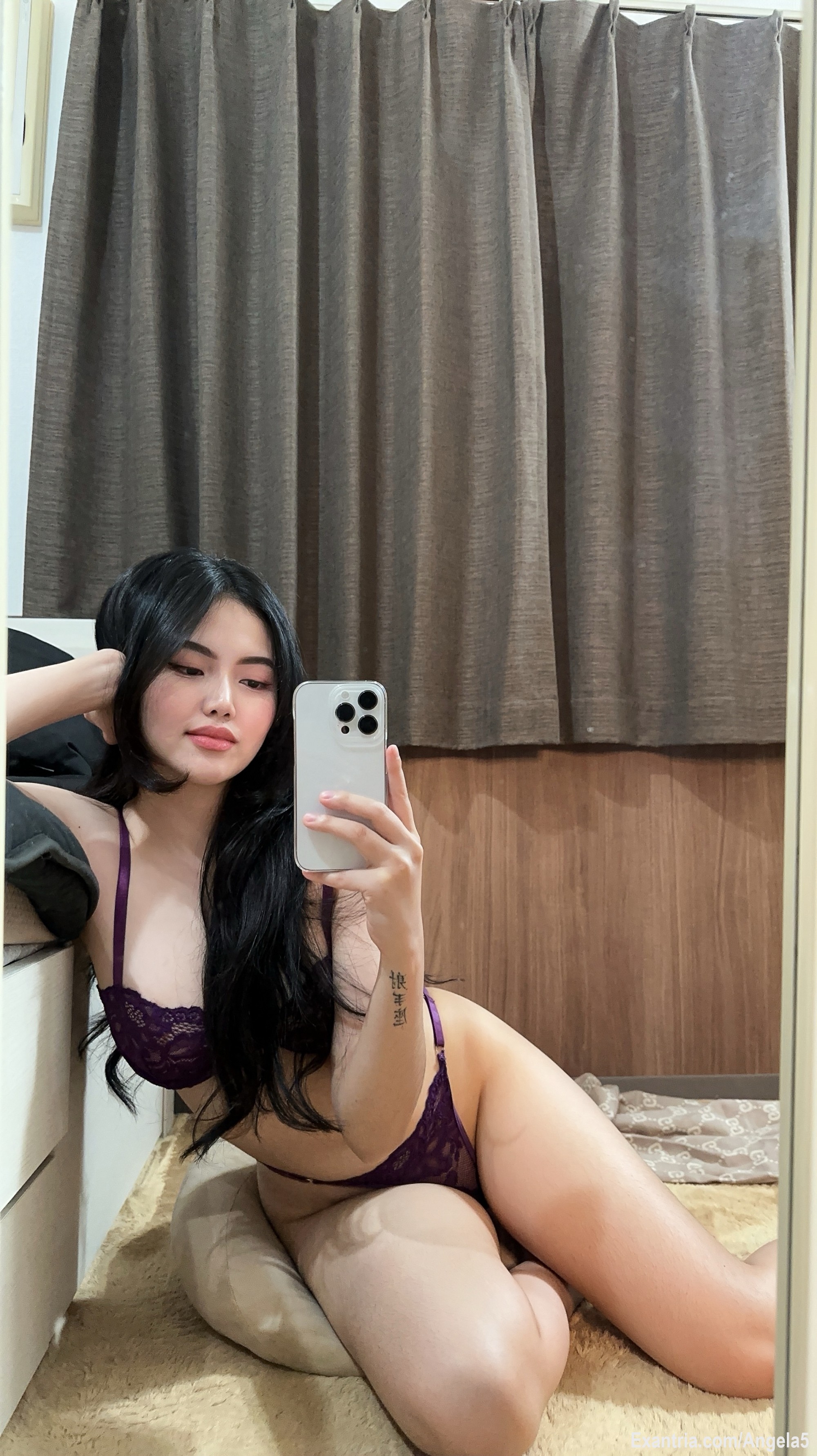 new upload on my account😉

link here 👉🏻 https://exantria.com/Angela5