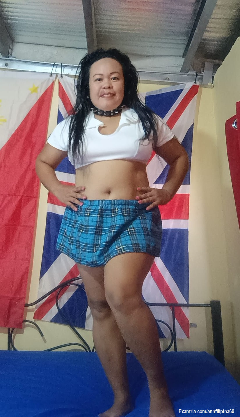 Hi guys, I'm new here and I'm live. Come and chat with me or check out my paid content. I will be uploading new content daily.