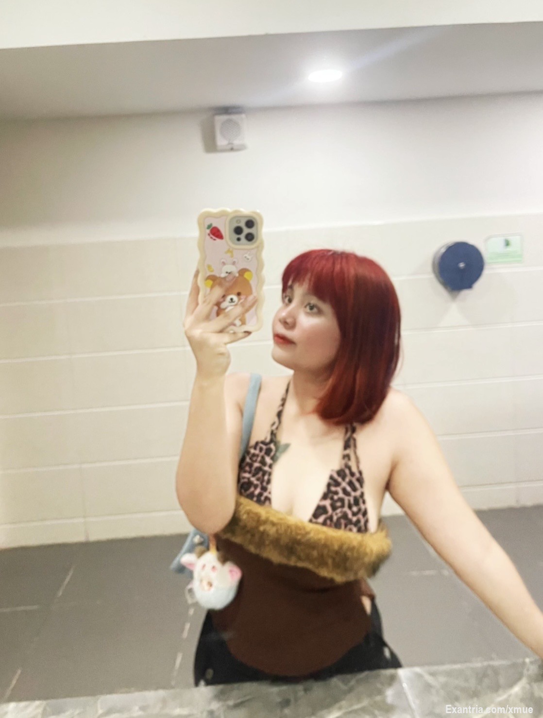 ပေါ်လာပါပီ😜update တွေပြန်တင်မယ်ဗျာ့....